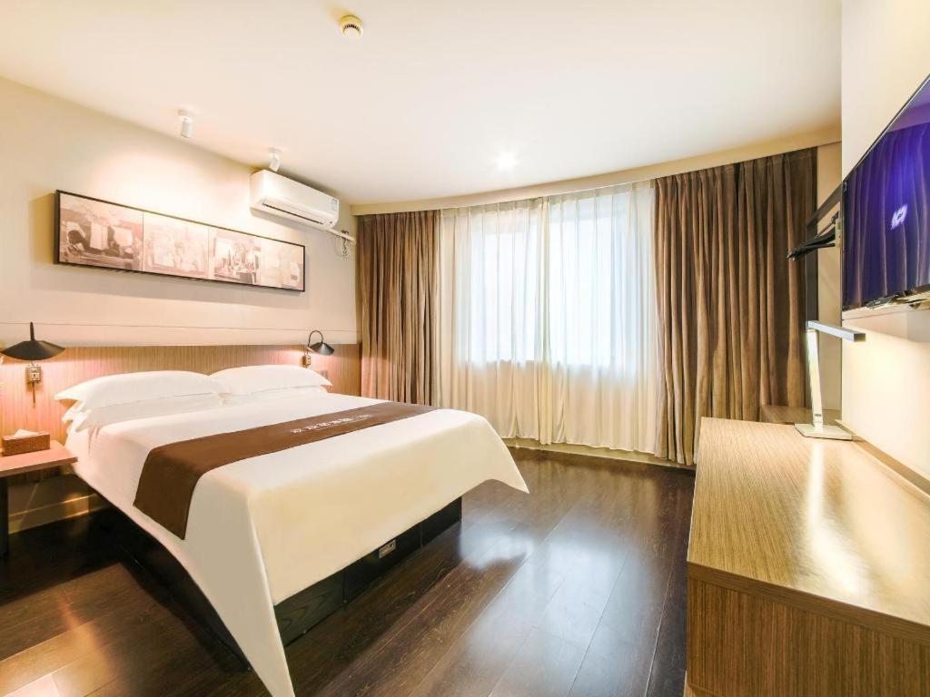 Jinjiang Inn Select Wuhan Xinhua Road Xiehe Hospital Екстер'єр фото