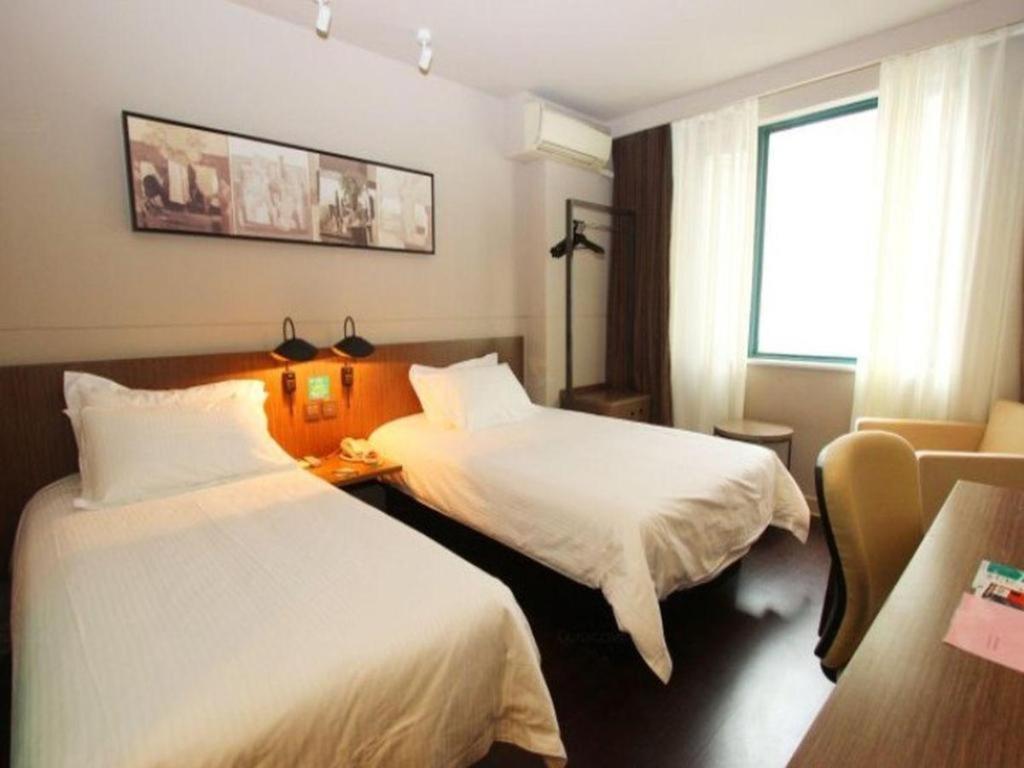Jinjiang Inn Select Wuhan Xinhua Road Xiehe Hospital Екстер'єр фото