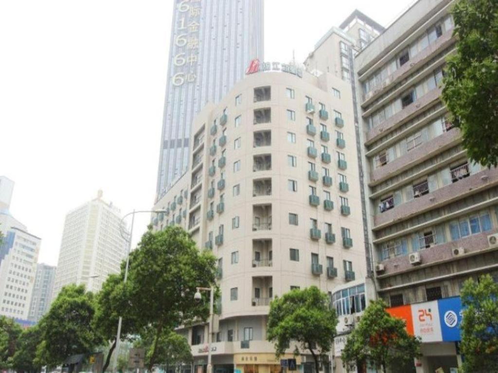 Jinjiang Inn Select Wuhan Xinhua Road Xiehe Hospital Екстер'єр фото