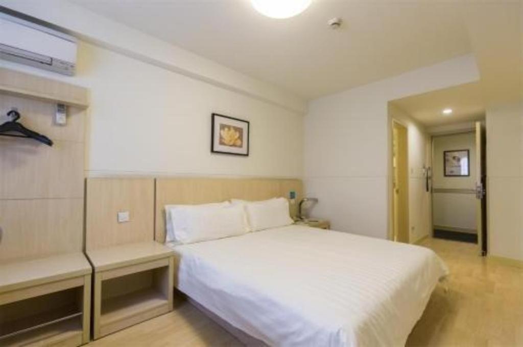 Jinjiang Inn Select Wuhan Xinhua Road Xiehe Hospital Екстер'єр фото