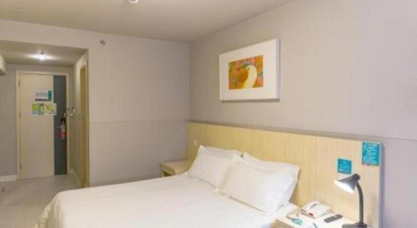 Jinjiang Inn Select Wuhan Xinhua Road Xiehe Hospital Екстер'єр фото