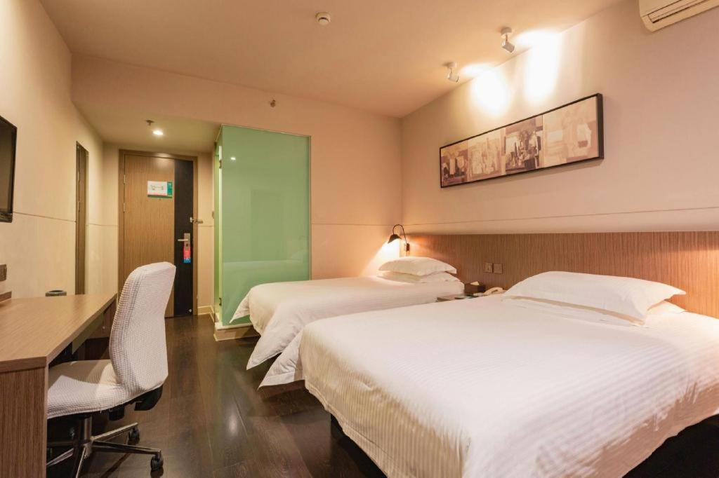 Jinjiang Inn Select Wuhan Xinhua Road Xiehe Hospital Екстер'єр фото
