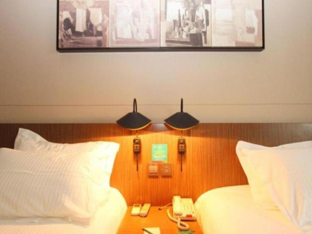 Jinjiang Inn Select Wuhan Xinhua Road Xiehe Hospital Екстер'єр фото