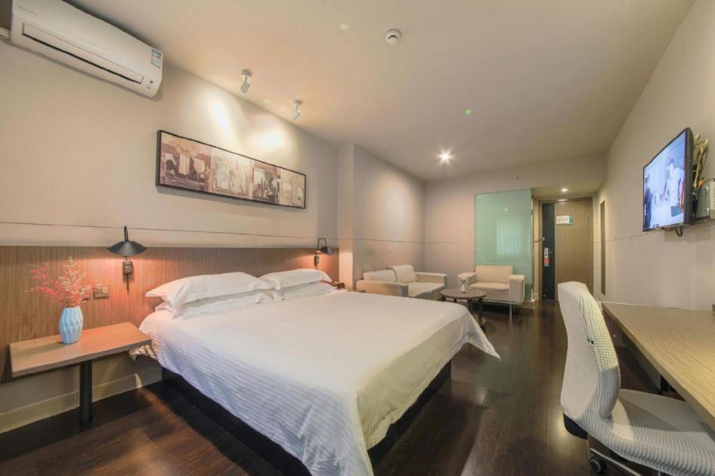 Jinjiang Inn Select Wuhan Xinhua Road Xiehe Hospital Екстер'єр фото