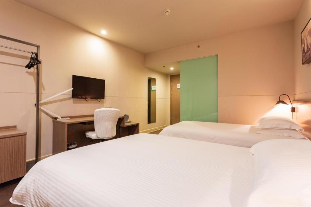 Jinjiang Inn Select Wuhan Xinhua Road Xiehe Hospital Екстер'єр фото