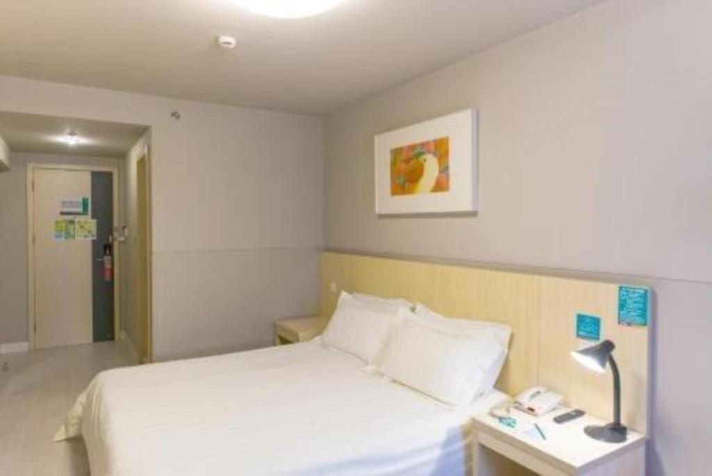 Jinjiang Inn Select Wuhan Xinhua Road Xiehe Hospital Екстер'єр фото