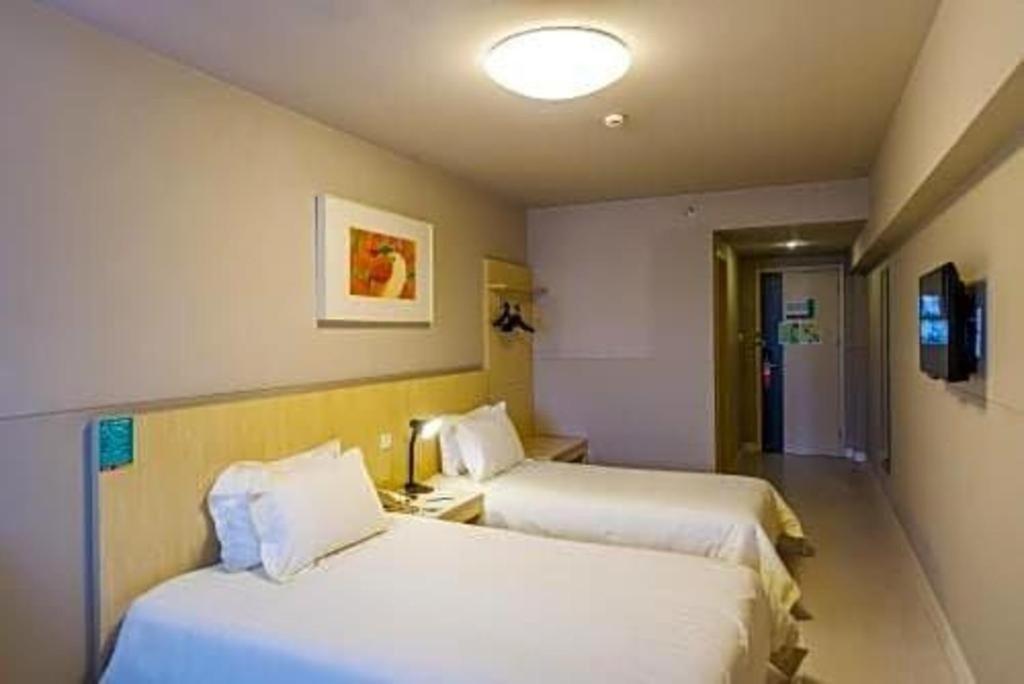 Jinjiang Inn Select Wuhan Xinhua Road Xiehe Hospital Екстер'єр фото