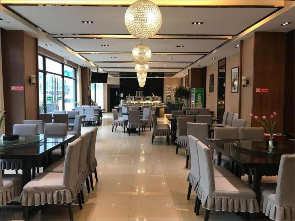 Jinjiang Inn Select Wuhan Xinhua Road Xiehe Hospital Екстер'єр фото